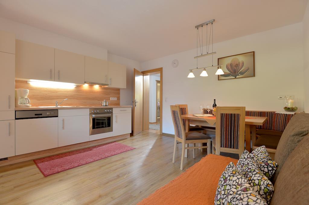 Appartement Ahornblick Schwendau Szoba fotó